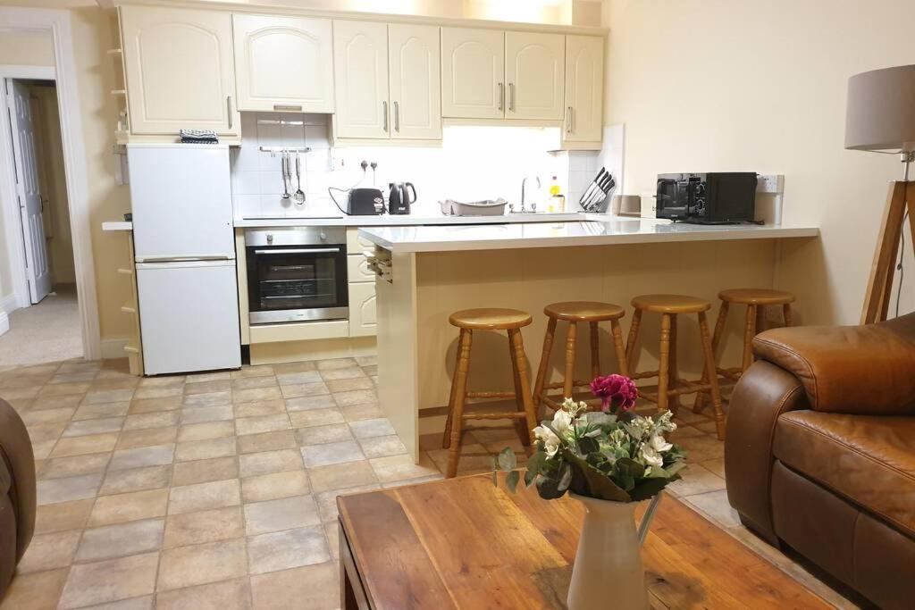 Large 3 Bed, Galway City Centre Exterior foto